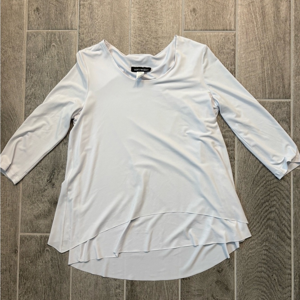White Asymmetrical 3/4 Sleeve Tunic Shirt Size Small no flaws